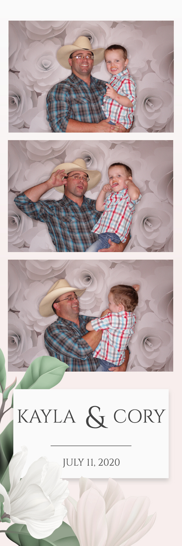 Kayla and Cory Wedding | View more photos from the event at gallery.photoboothbillings.com/u/PhotoBoothBillings/Kayla-and-Cory-Wedding